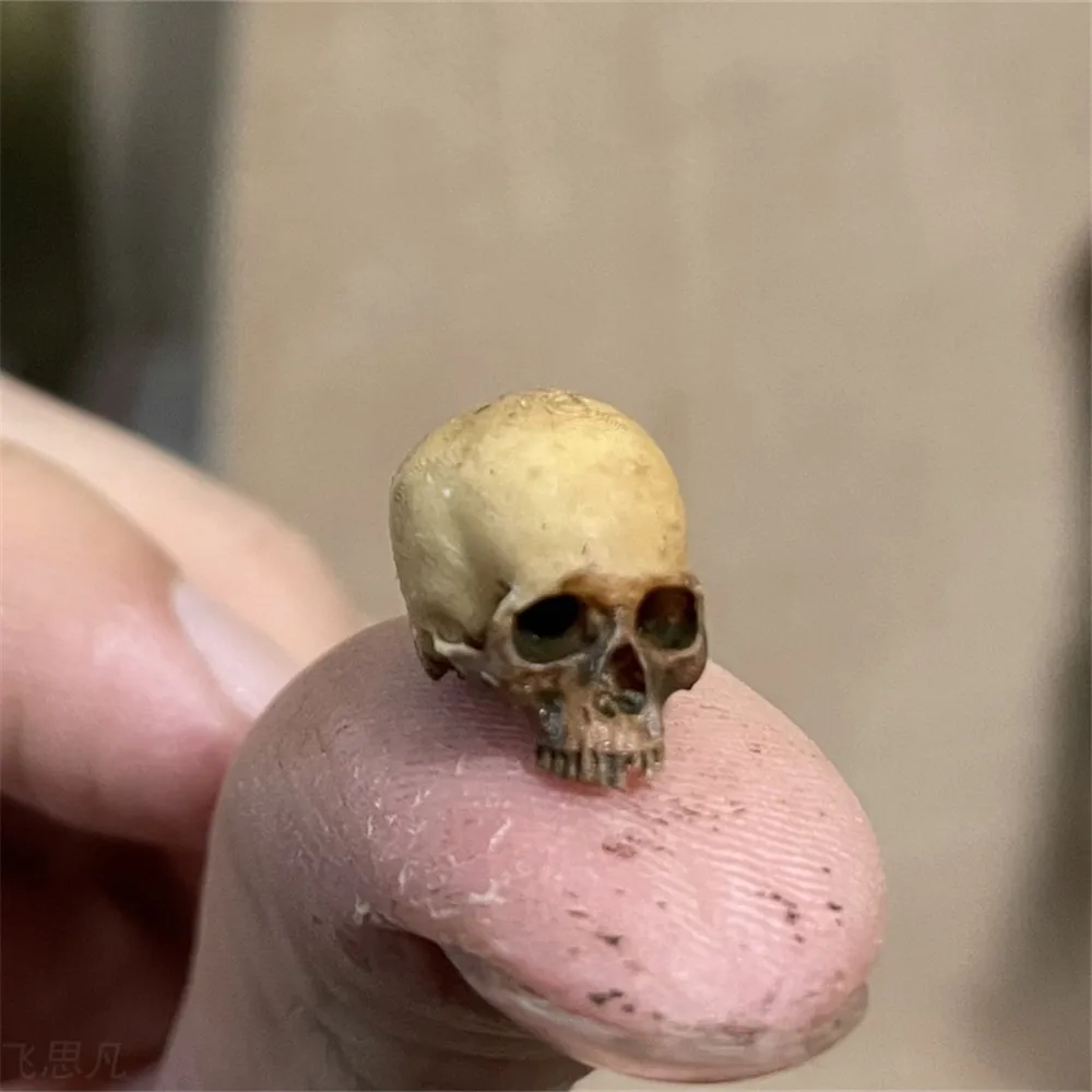 Resin Art Tree - Mini Skull High Quality Miniature Model
